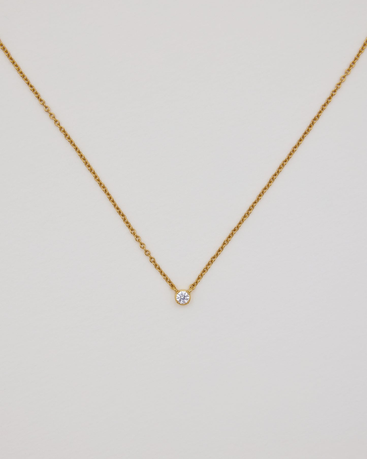 Oda Floating Necklace