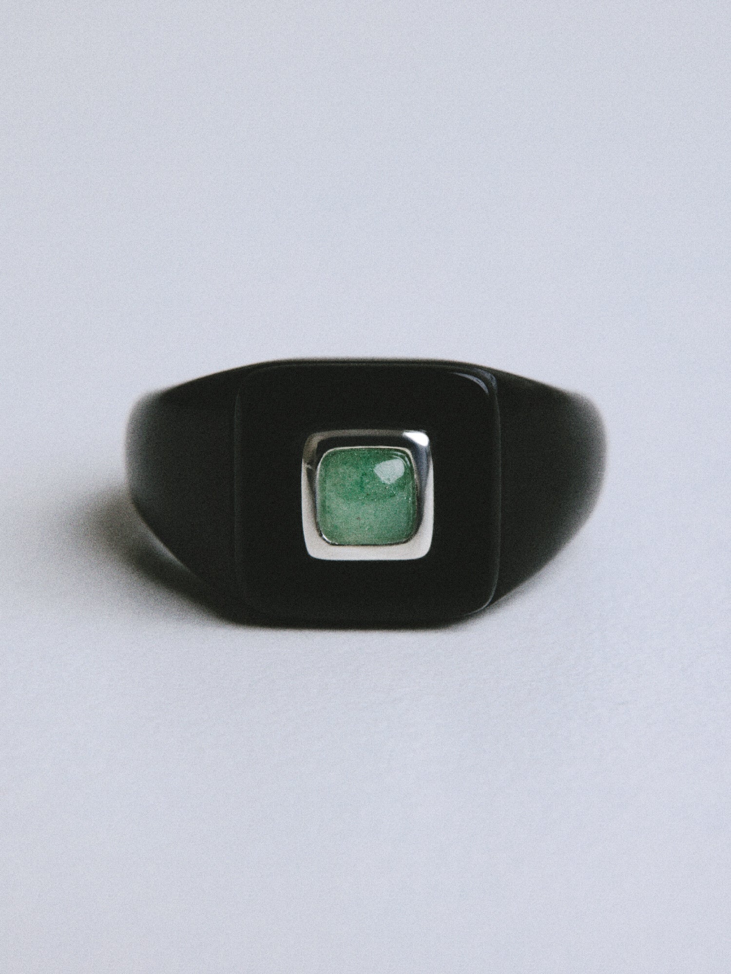 Dagny Signet Ring