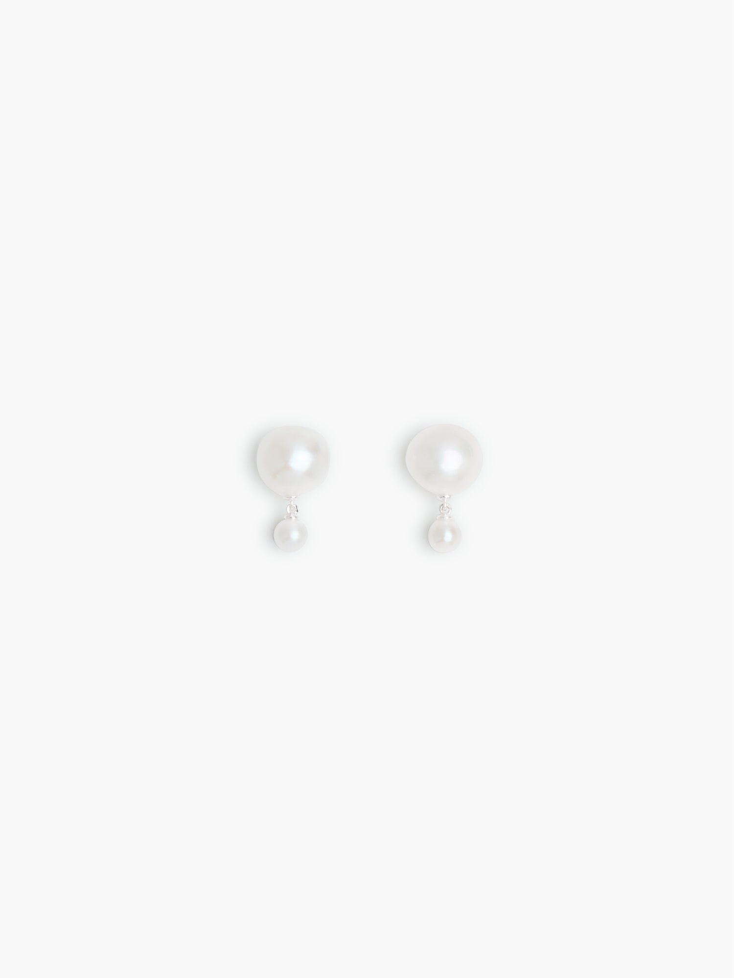 Lumora Small Studs